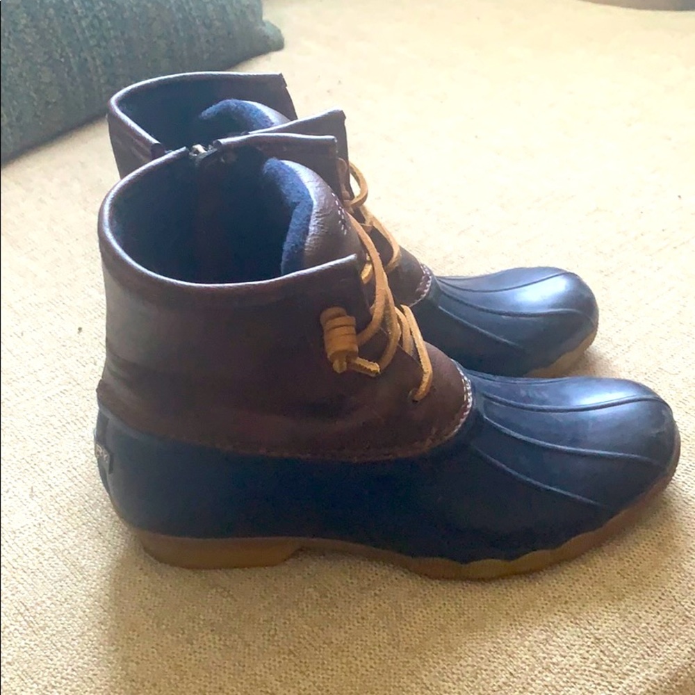 Sperry girl’s Saltwater Duckboots - brown and navy